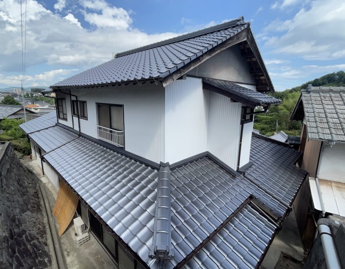 屋根瓦を新しく交換