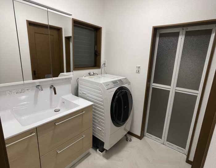 使いやすさを高めた洗面台リフォーム