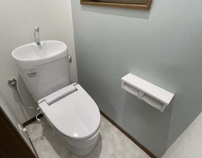 クロスで表情を変えたトイレ